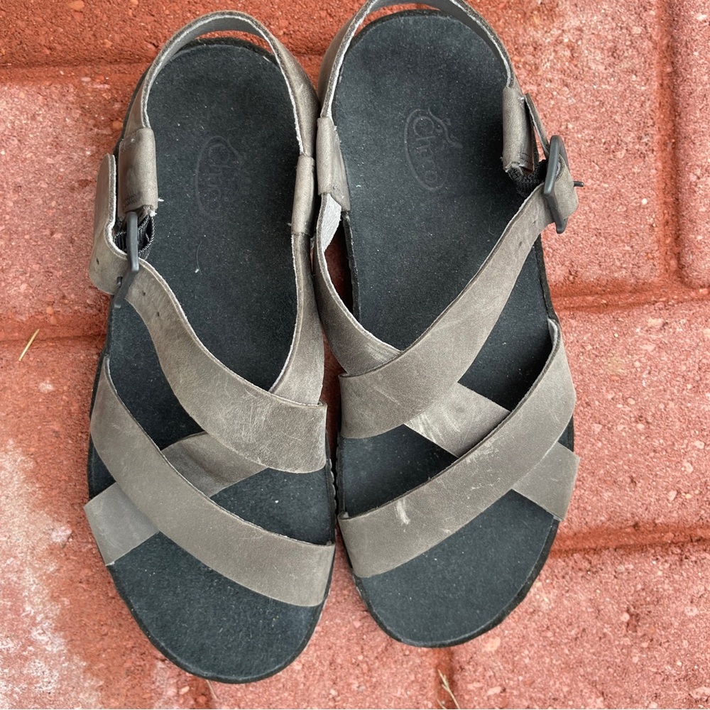 Chaco Women's leather Sandals size 6